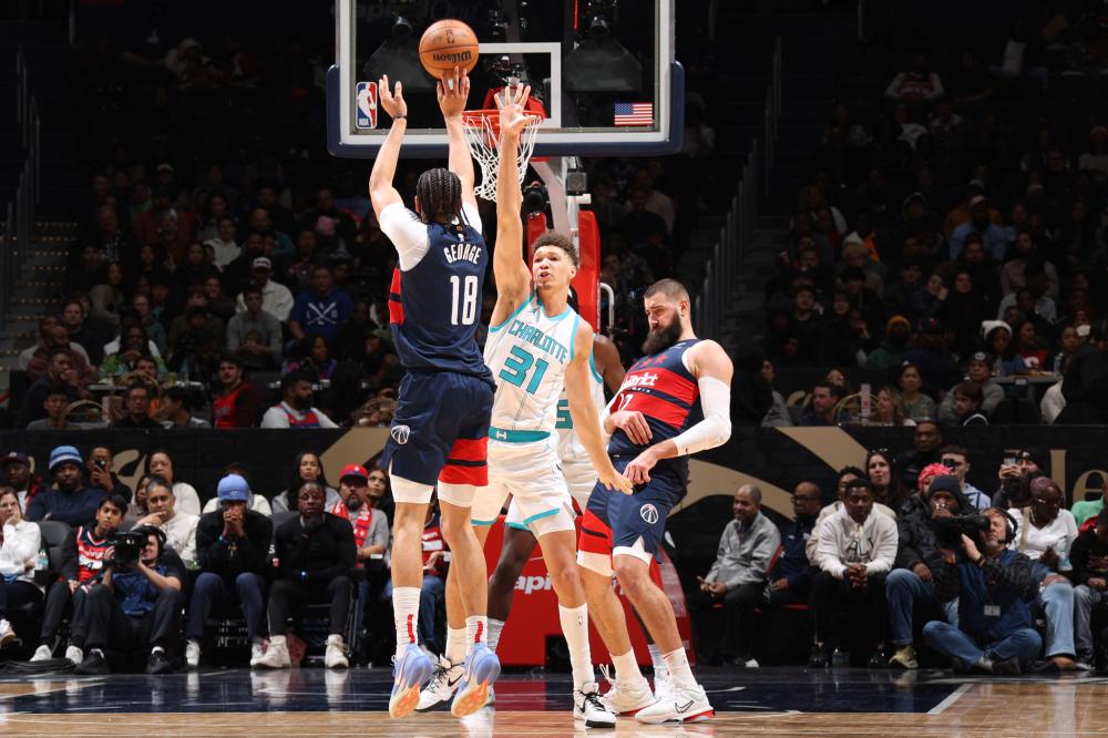 体育人物不 体育人物不